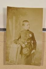 Louis-Napoléon BONAPARTE, 5 photographies : le Prince impérial en uniforme...